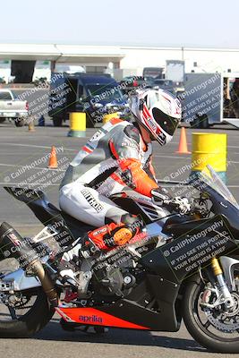 media/Apr-10-2022-SoCal Trackdays (Sun) [[f104b12566]]/Around the Pits/